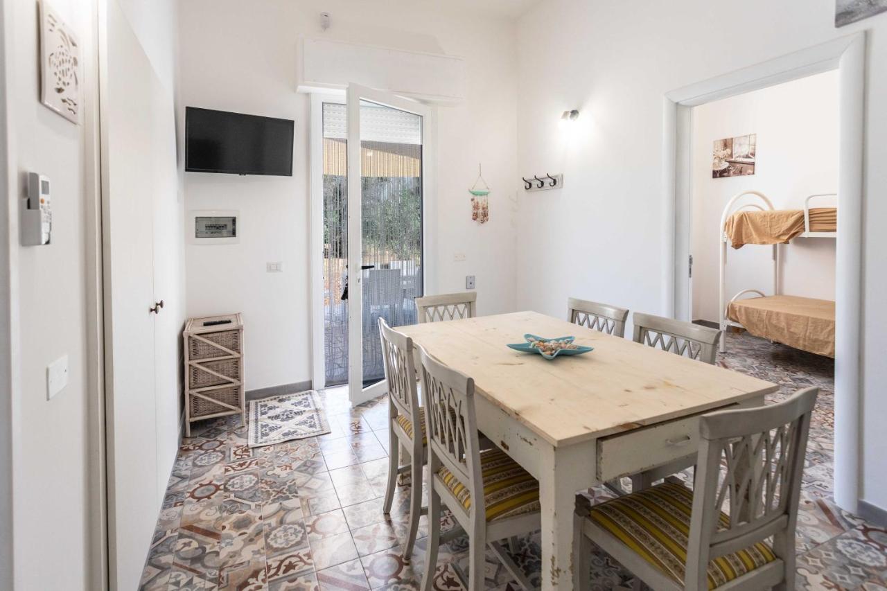 Villetta Andrea A Due Passi Dalla Sabbia - Apulia Home トッレ・サン・ジョヴァンニ・ウジェント エクステリア 写真
